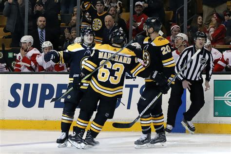 Trent Frederic had a three-point night and Charlie McAvoy dished a trio of assists as the Boston Bruins defeated the Detroit Red Wings 5-3.-----...